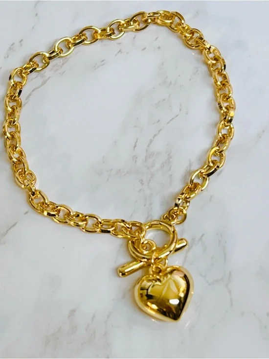 18k yellow gold plated 7” 💛 heart charm toggle oval link bracelet - Picture 1 of 3